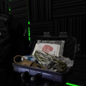 Outdoor Survival Kit - emergency kit in a box 19 × 11 cm with compass, whistle and survival equipment